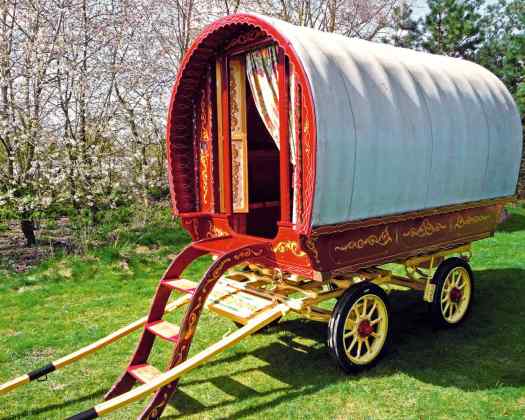 https---s3-eu-west-1.amazonaws.com-htsi-ez-prod-ez-images-8-8-8-2-1662888-1-eng-GB-02-P1060235